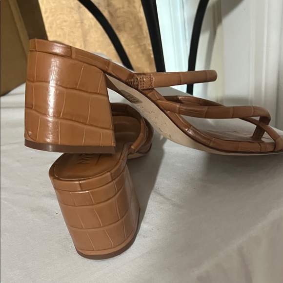 ANTONIO MELANI Women's Brown Croc-Embossed Heels - Picture 5 of 5